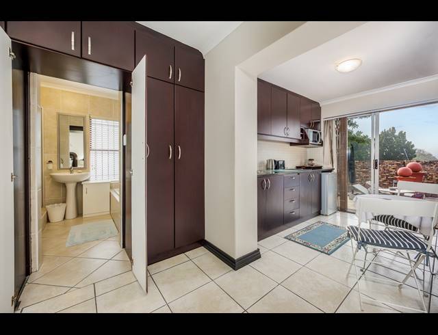 7 BEDROOM FREEHOLD FOR SALE IN EVERSDAL HEIGHTS